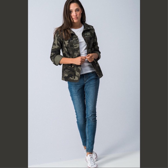 ❄️🆕5⭐️Camo Print Long Sleeve Jacket - Picture 4 of 6